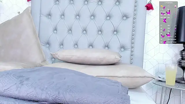 Snapshot of Katalella_murillo chatting on February 18, 6:37 am Katalella murillo online show from February 18, 6:37 am