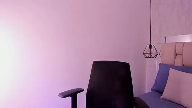 Roxie-Summers11 online show from January 16, 11:06 pm