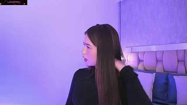 Roxie-Summers11 online show from February 8, 7:49 pm