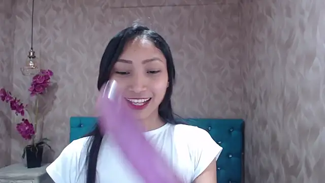MadelineDoll online show from January 21, 4:16 pm