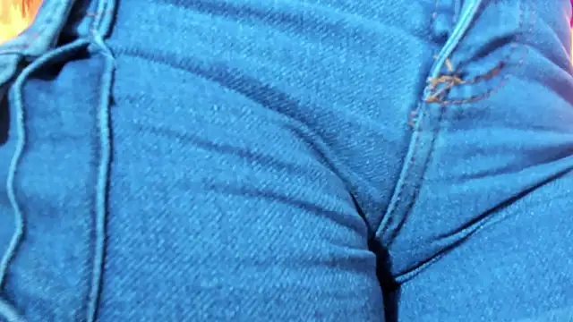 Snapshot of MadelineDoll chatting on September 22, 1:18 am MadelineDoll online show from September 22, 1:18 am