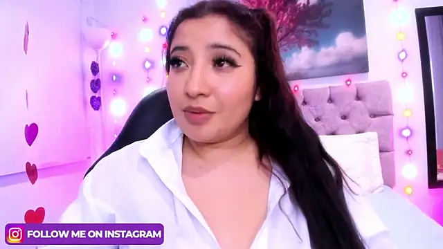 Snapshot of Emma_monserrat chatting on January 30, 9:47 am Emma monserrat online show from January 30, 9:47 am