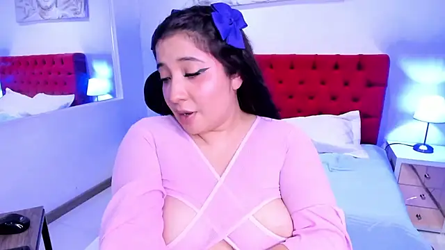 Snapshot of Emma_monserrat chatting on March 6, 10:47 pm Emma monserrat online show from March 6, 10:47 pm