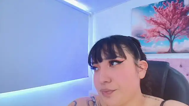 Snapshot of Emma_monserrat chatting on February 11, 7:41 pm Emma monserrat online show from February 11, 7:41 pm