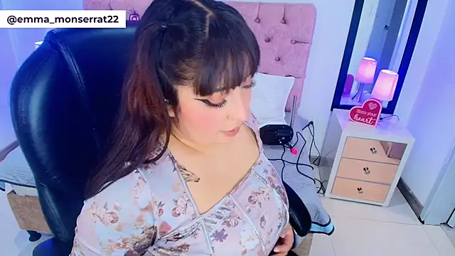 Snapshot of Emma_monserrat chatting on March 2, 7:32 pm Emma monserrat online show from March 2, 7:32 pm