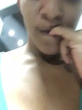 Snapshot of Morenasexiiy chatting on March 20, 7:25 pm Morenasexiiy online show from March 20, 7:25 pm