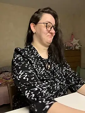 hungry1bunny online show from November 1, 9:28 pm