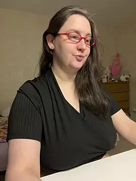 Snapshot of hungry1bunny chatting on April 21, 4:34 pm hungry1bunny online show from April 21, 4:34 pm