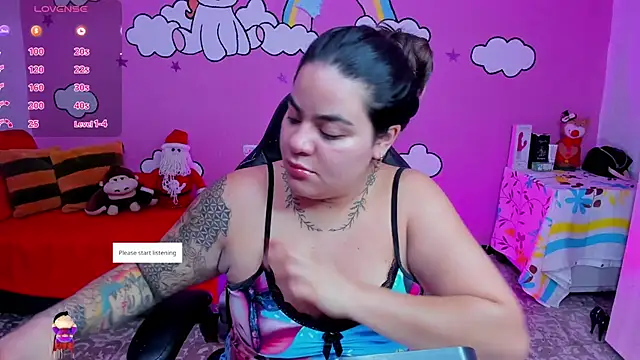 Sharon hils online show from December 4, 11:30 am