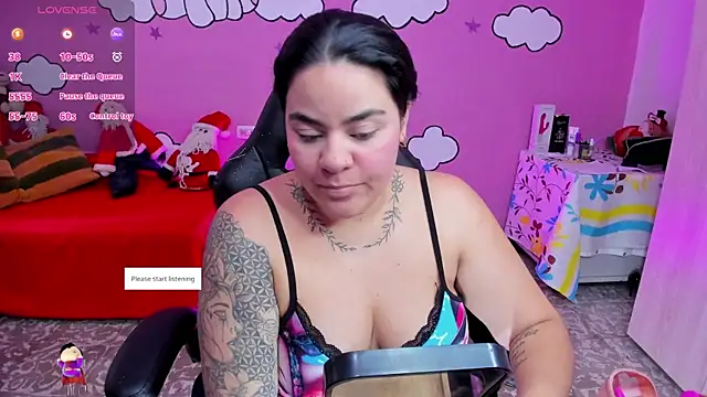 Sharon hils online show from December 18, 8:15 pm