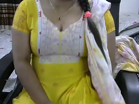 SweetGirlRani143 online show from December 24, 11:55 pm