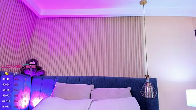 kathecute   online show from December 13, 1:37 am