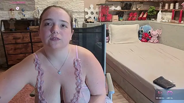 Snapshot of Kimberly-Caprice chatting on July 23, 7:17 am Kimberly-Caprice online show from July 23, 7:17 am