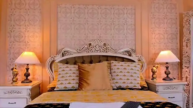 OrianaRodhes online show from January 17, 8:44 pm