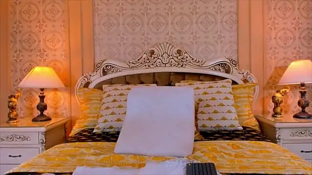 OrianaRodhes online show from January 25, 2:15 am