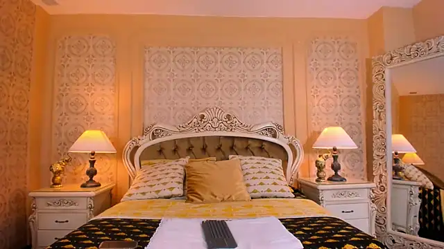OrianaRodhes online show from February 18, 9:42 pm