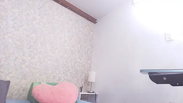 nicol f online show from November 12, 3:07 am