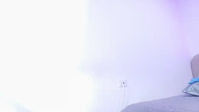 nicol f online show from February 6, 3:11 am