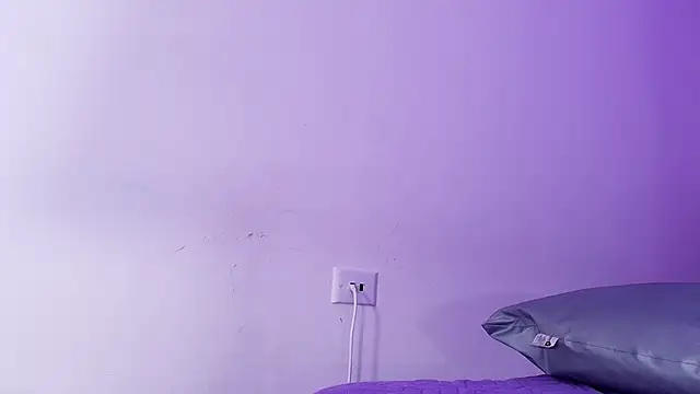 Snapshot of nicol_f chatting on February 21, 3:07 am nicol f online show from February 21, 3:07 am