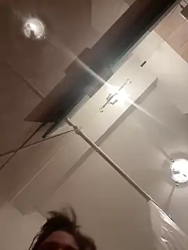 vienncica online show from December 13, 2:27 pm