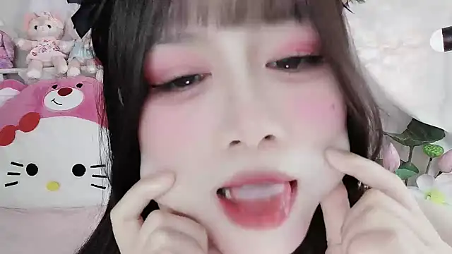 Snapshot of Nancy-Cindy chatting on September 9, 9:47 pm Nancy-Cindy online show from September 9, 9:47 pm
