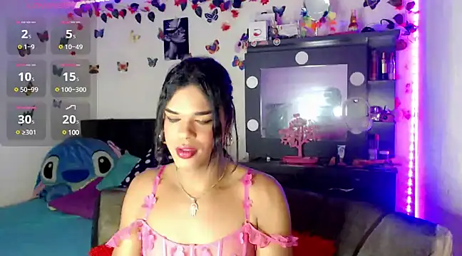 Snapshot of beautiful_cock_sharon chatting on January 5, 12:53 pm beautiful cock sharon online show from January 5, 12:53 pm