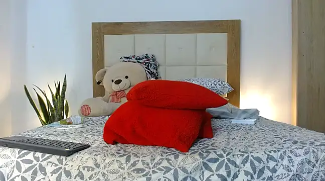 Snapshot of HELLEN_SWEET6 chatting on February 15, 11:58 pm HELLEN SWEET6 online show from February 15, 11:58 pm