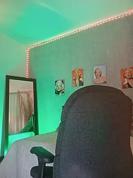 Snapshot of nahiarapalmer19 chatting on September 28, 3:50 pm nahiarapalmer19 online show from September 28, 3:50 pm