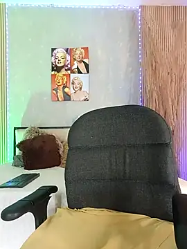 Snapshot of nahiarapalmer19 chatting on March 25, 3:29 pm nahiarapalmer19 online show from March 25, 3:29 pm