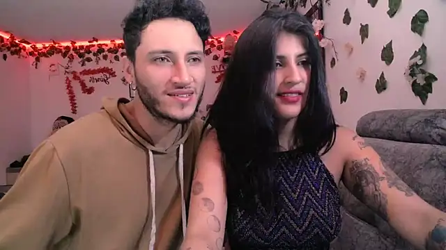 Snapshot of Afroditapoloo chatting on January 15, 4:54 pm Afroditapoloo online show from January 15, 4:54 pm