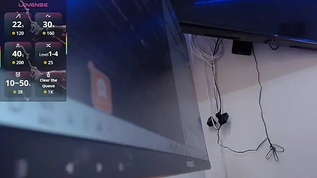 scarlet-foox online show from February 2, 2:49 pm