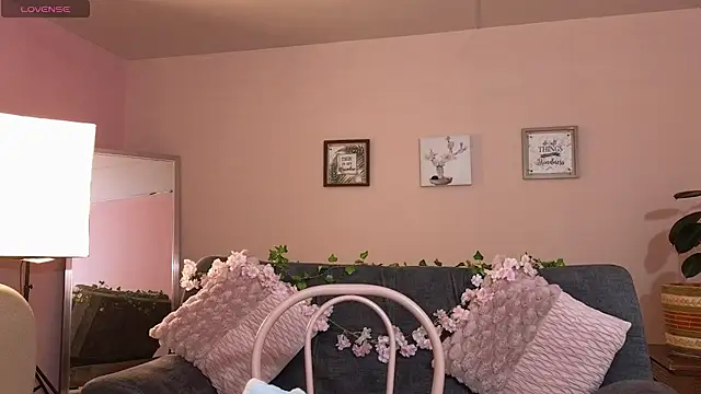 mei sweetcat online show from October 20, 1:00 pm