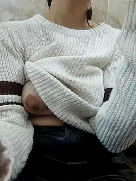 jihane-44 online show from December 19, 3:41 pm