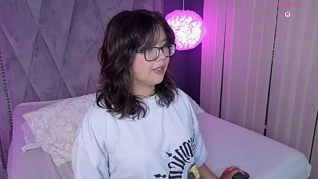 Snapshot of missy_taylor_ chatting on September 8, 8:52 pm missy taylor online show from September 8, 8:52 pm