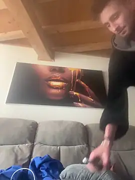 Bigkisslove online show from March 22, 8:40 am