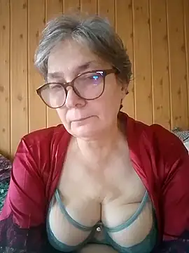 IrinaSweet54 online show from September 29, 7:35 am