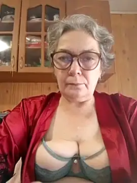 IrinaSweet54 online show from October 29, 8:05 am