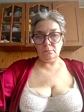 Snapshot of IrinaSweet54 chatting on February 22, 11:09 am IrinaSweet54 online show from February 22, 11:09 am