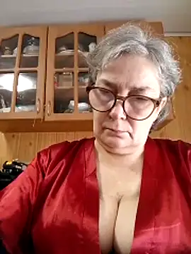 Snapshot of IrinaSweet54 chatting on March 11, 7:58 am IrinaSweet54 online show from March 11, 7:58 am