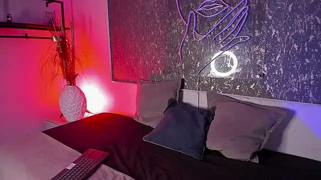 KatyXXX gh online show from December 10, 12:05 pm