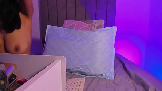 sarah  bigboobs online show from January 15, 8:19 am