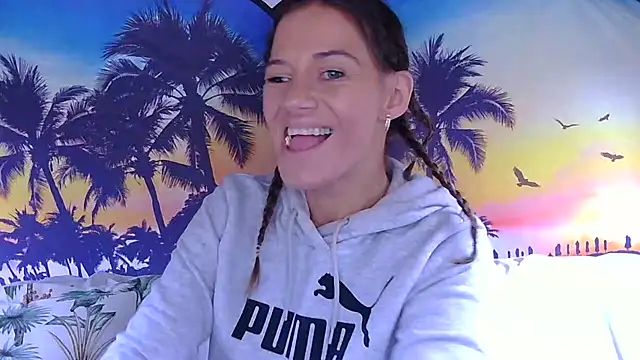 Snapshot of Sexyhottpunani chatting on October 28, 4:42 pm Sexyhottpunani online show from October 28, 4:42 pm