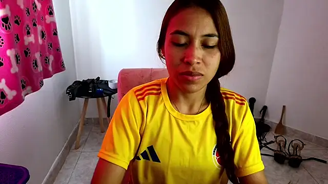 asiri smith online show from July 3, 3:07 pm