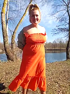 -Schweppes- online show from March 8, 9:28 am