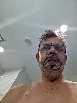 Snapshot of axecoman60 chatting on February 9, 2:38 am axecoman60 online show from February 9, 2:38 am