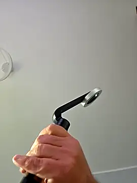 axecoman60 online show from December 16, 9:25 am