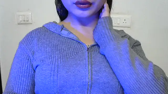 Snapshot of amrita2210 chatting on March 17, 9:07 pm amrita2210 online show from March 17, 9:07 pm