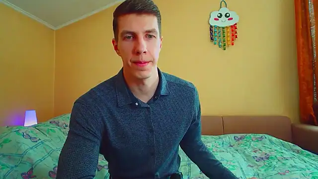 Chris Brien online show from March 28, 4:12 am