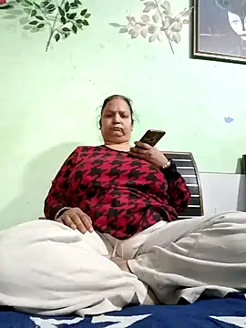 Kavya kapoor online show from January 30, 8:43 am