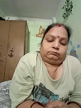 Kavya kapoor online show from October 1, 8:42 am